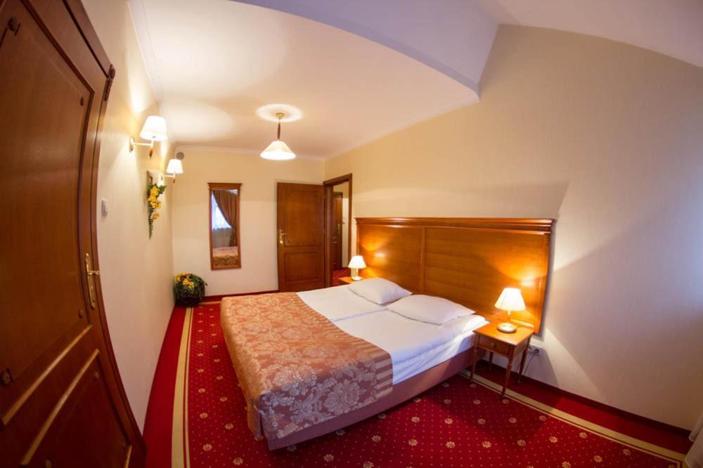 Hotel Stodolka Cminsk Exterior photo
