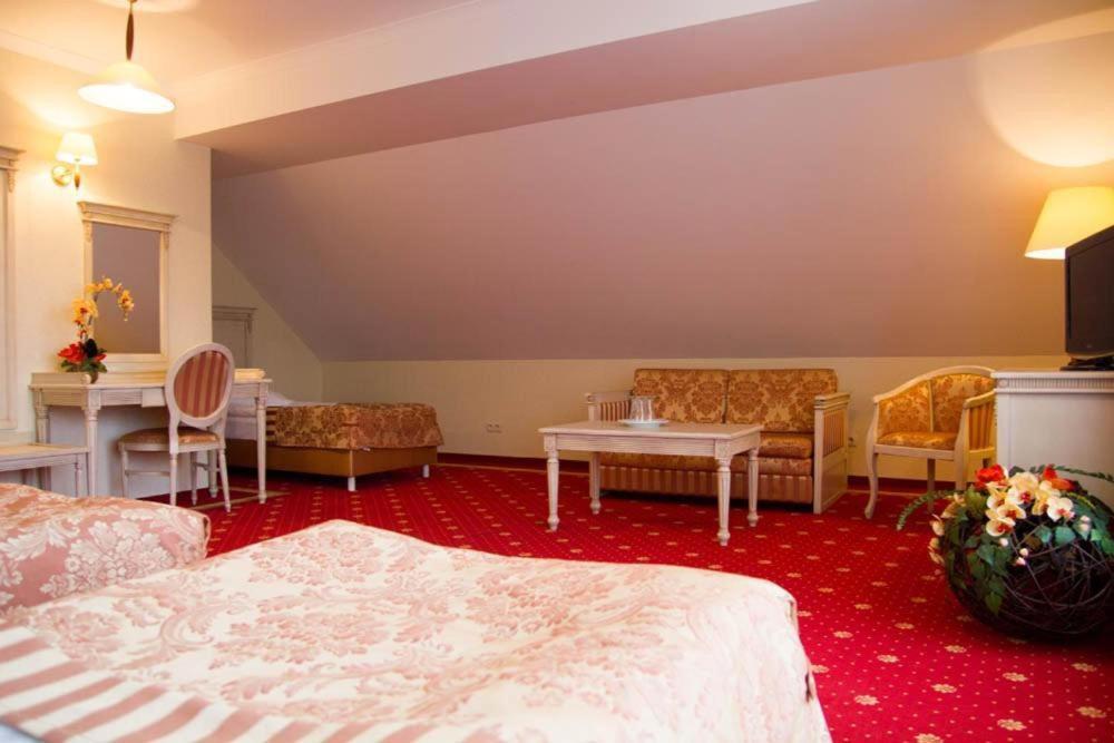 Hotel Stodolka Cminsk Exterior photo