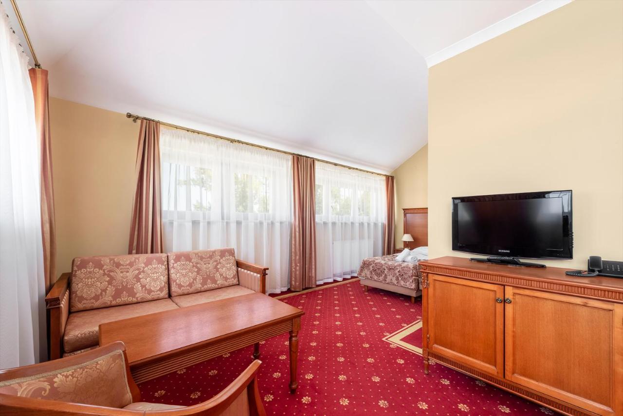 Hotel Stodolka Cminsk Exterior photo